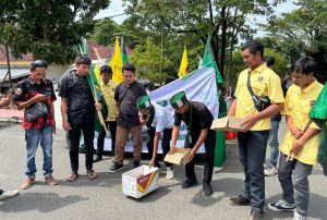 Aksi Damai FKMP Way Kanan Soroti Jalan Rusak di Way Kanan
