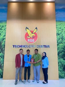 Hima Persis dan KKN UIN Suska Riau Apresiasi Komitmen PT RAPP pada Pendidikan dan Lingkungan